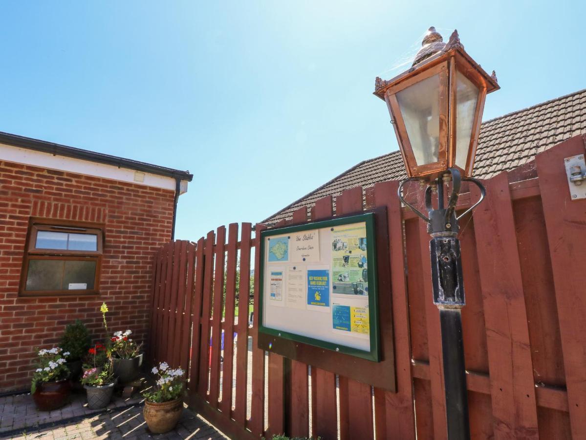3 The Stables Villa Havenstreet  Exterior photo